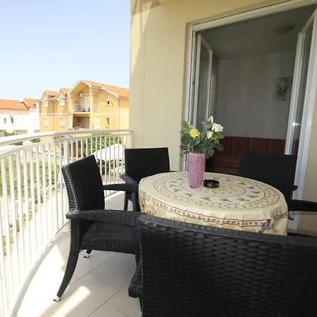 Deep Blue Apartment Srima